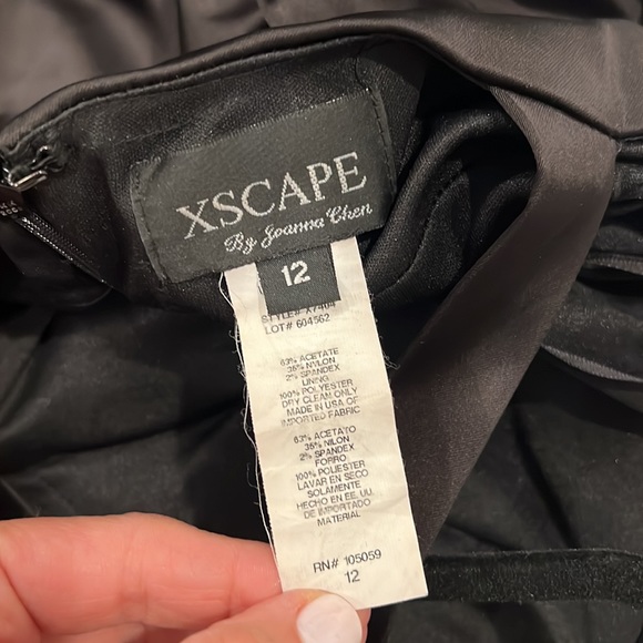 XSCAPE COCKTAIL DRESS W/ FLATTERING RUCHING W/ BACK ZIPPER - Picture 8 of 10